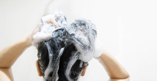 Lavar o cabelo à noite ou de manhã? - Biocyte Portugal
